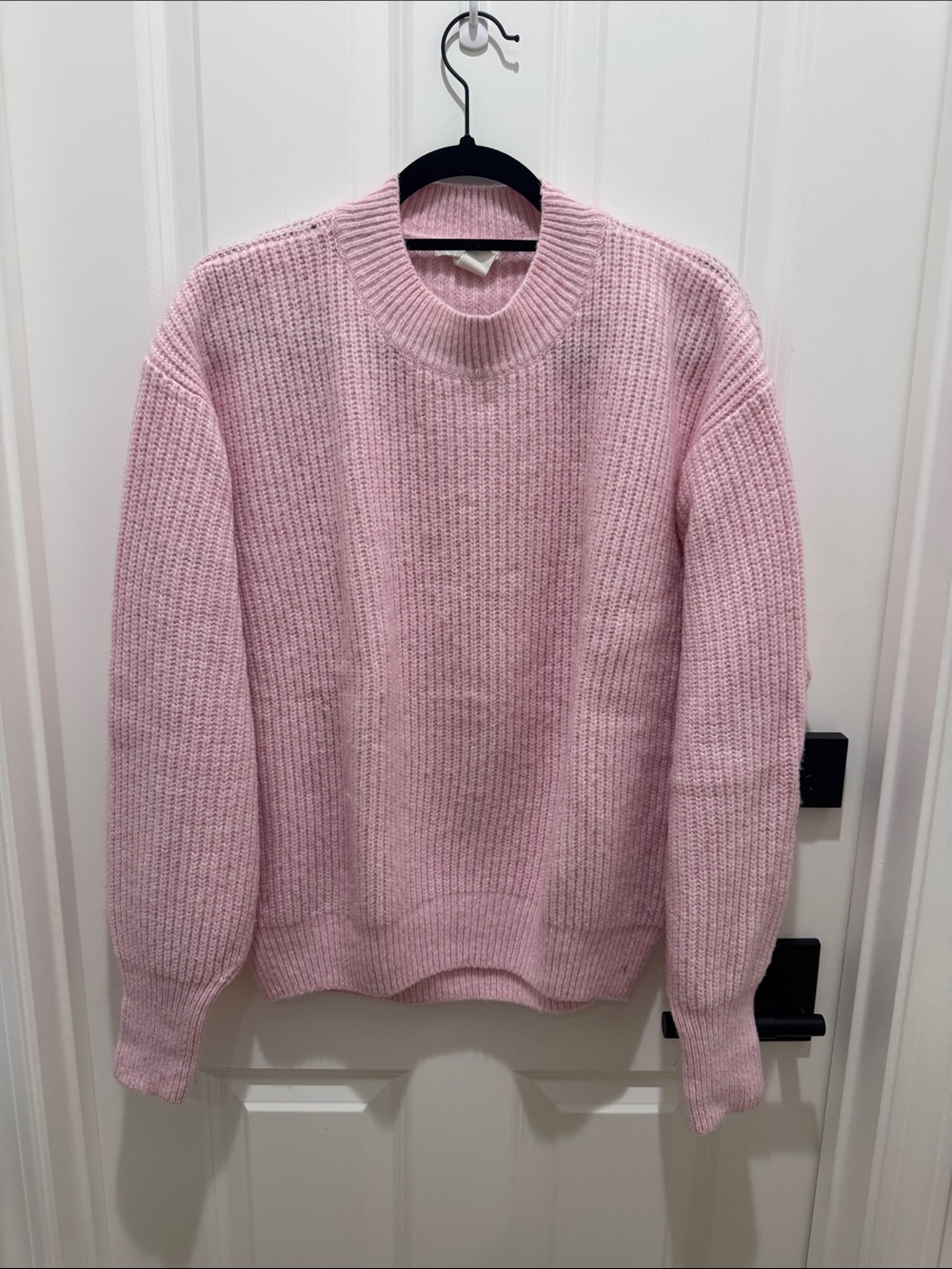 H&M Light Pink women’s oversized Crewneck Sweater